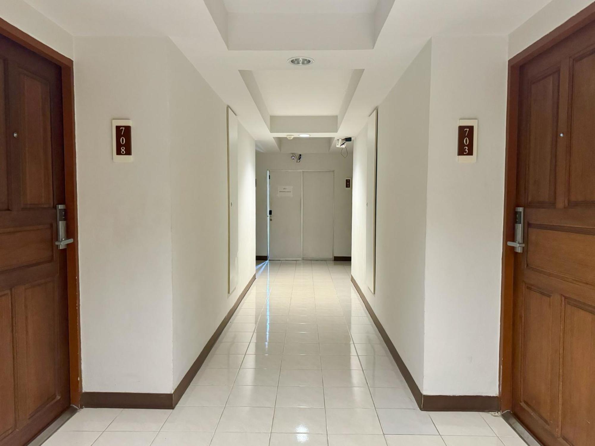 Pas Cher Hotel De Банкок Екстериор снимка