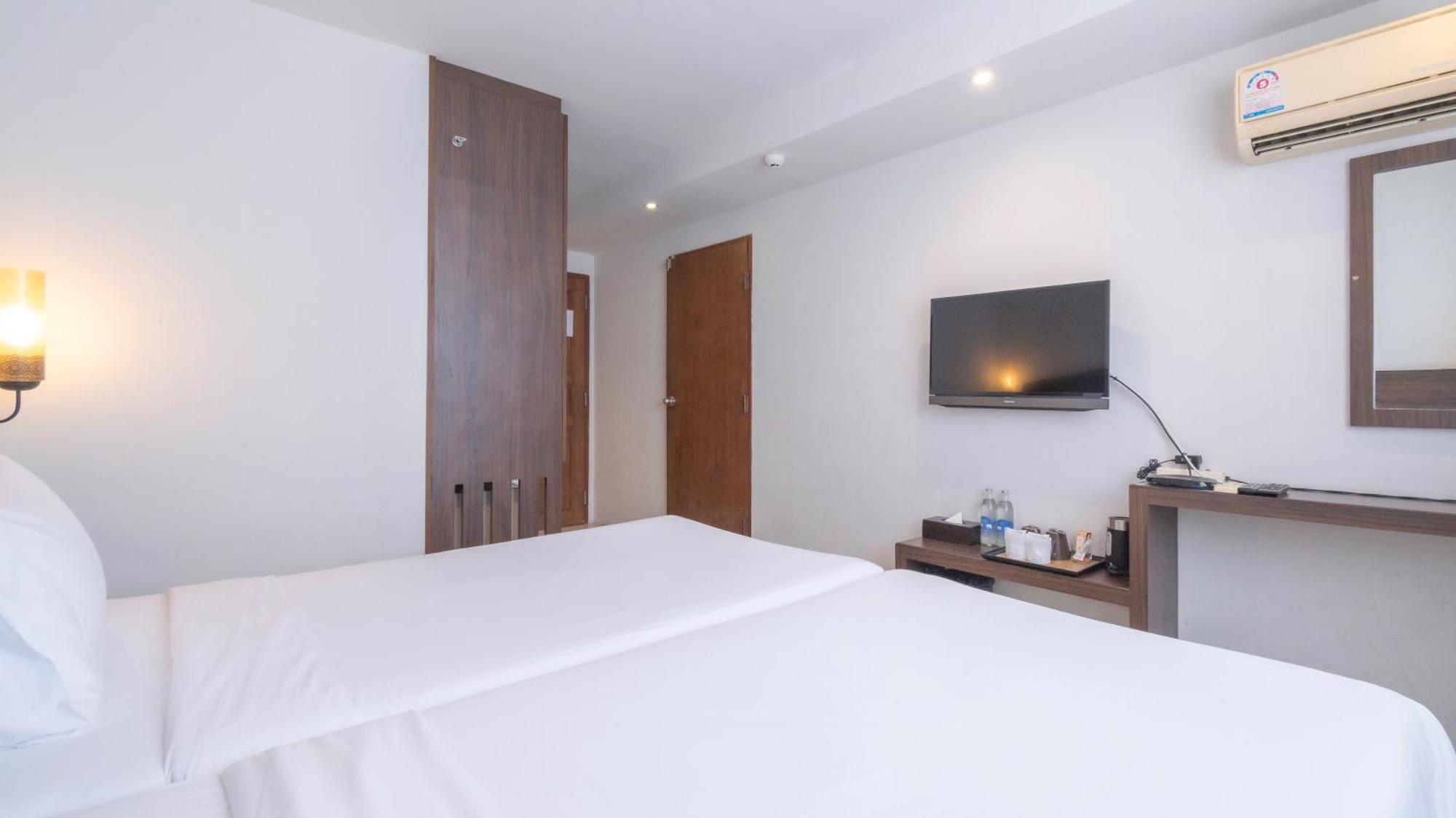 Pas Cher Hotel De Банкок Екстериор снимка