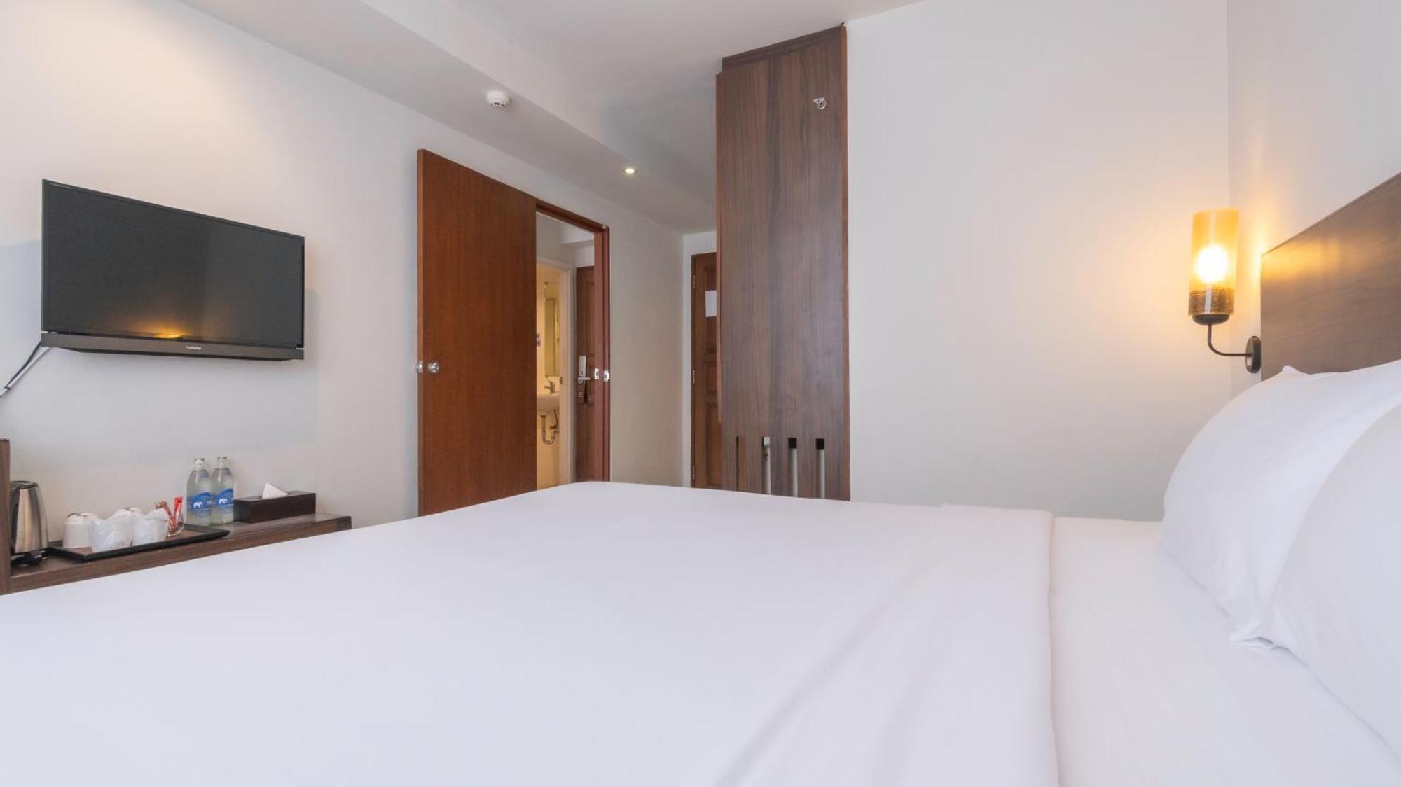 Pas Cher Hotel De Банкок Екстериор снимка