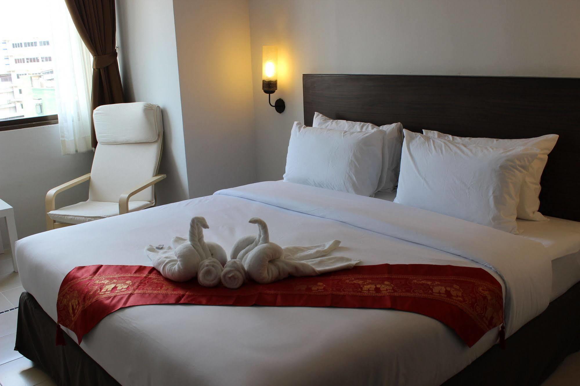 Pas Cher Hotel De Банкок Екстериор снимка